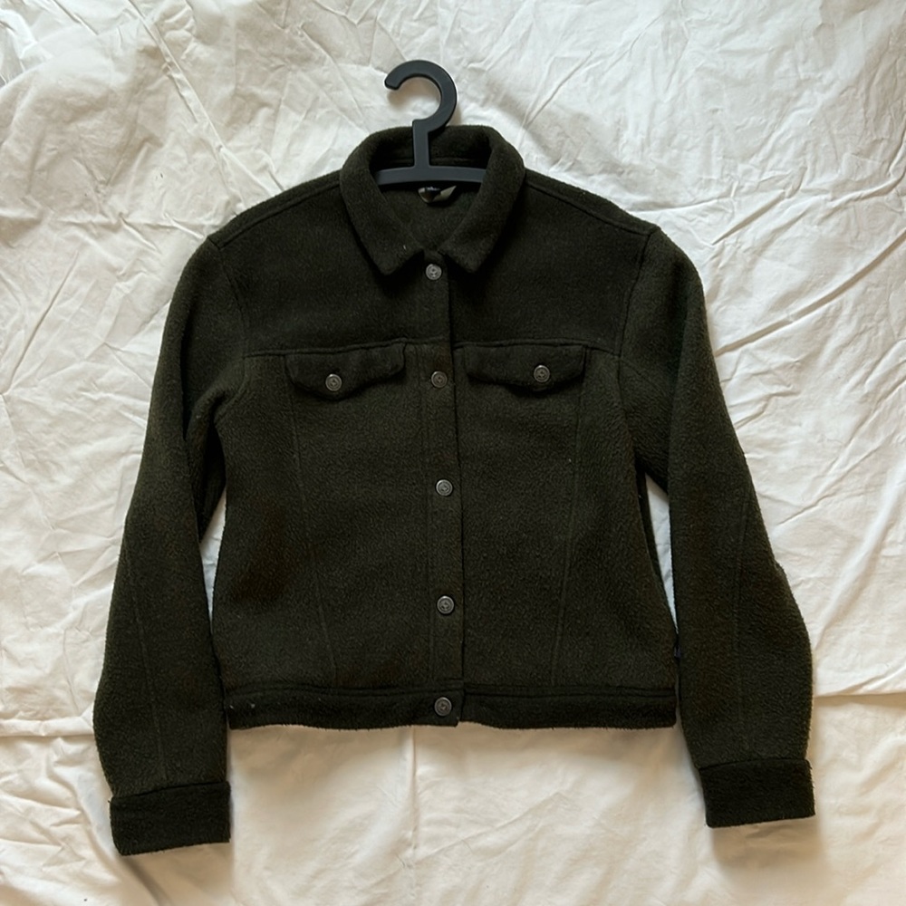 Patagonia fleece jacket size M